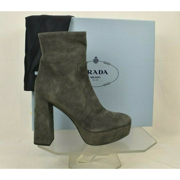 NIB PRADA 1TP221 GRAY SUEDE SHORT PLATFORM ANKLE CLASSIC ZIP BOOTS 39 $975 ITALY - Picture 1 of 12